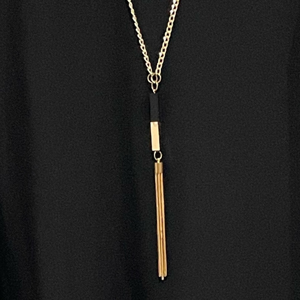 🇨🇦 Frank Lyman Elegant Black Women's Top With Gold Tone Chain Accents 💖 Size 14 - Picture 3 of 13